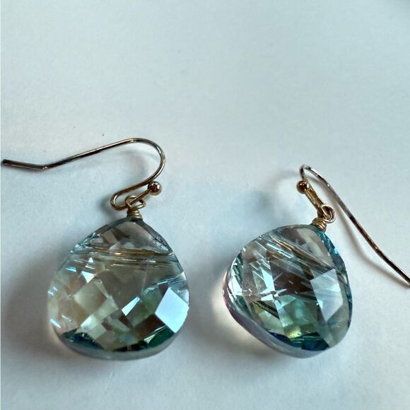 WOMEN’S IRIDESCENT TEARDROP DANGLE EARRINGS – GOLD HOOKS - Picture 9 of 17